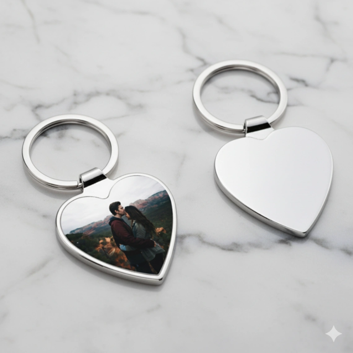 Porte-clés Photo Personnalisable en Métal – Souvenir Unique (Finition Premium)